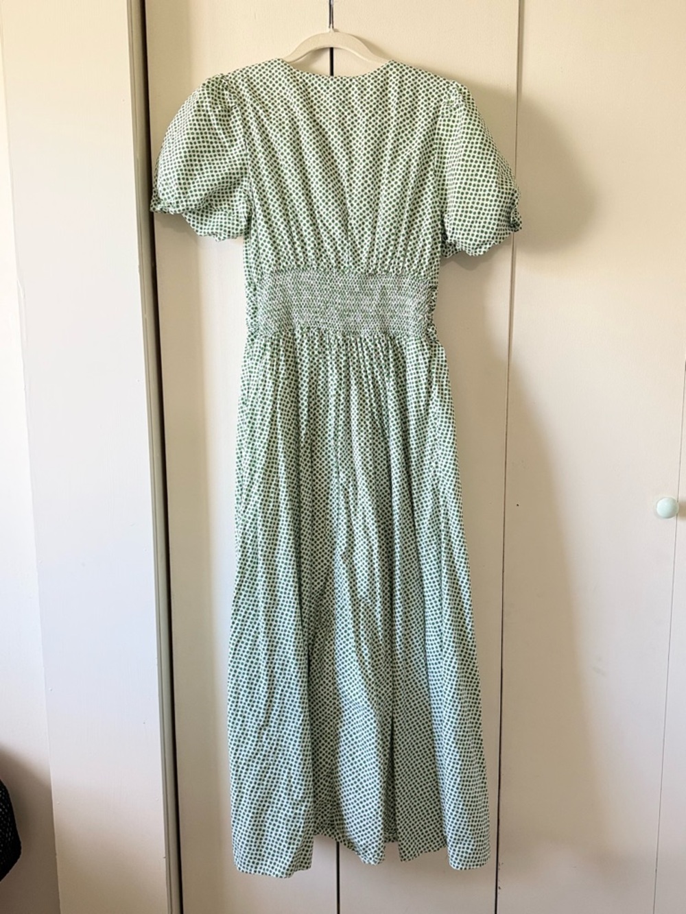 Anthropologie The Katerina Button-Front
Dress Green White V-Neck Smocked Waist - Picture 6 of 7